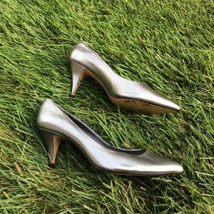 Women’s silver heels size 9